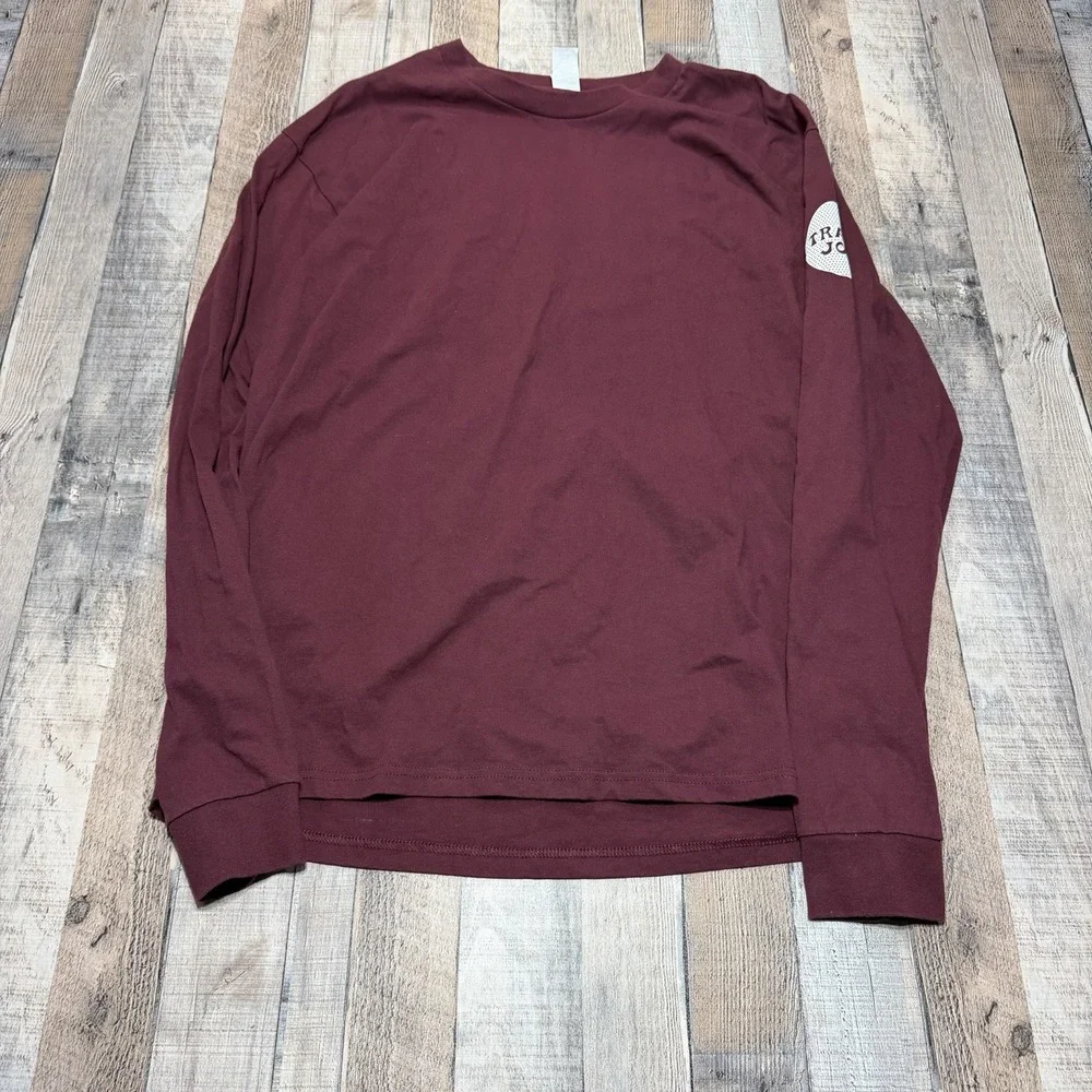 Trader Joes‎ Crew Mens XL Burgundy Employee Graphic T Shirt Cotton Long Sleeves